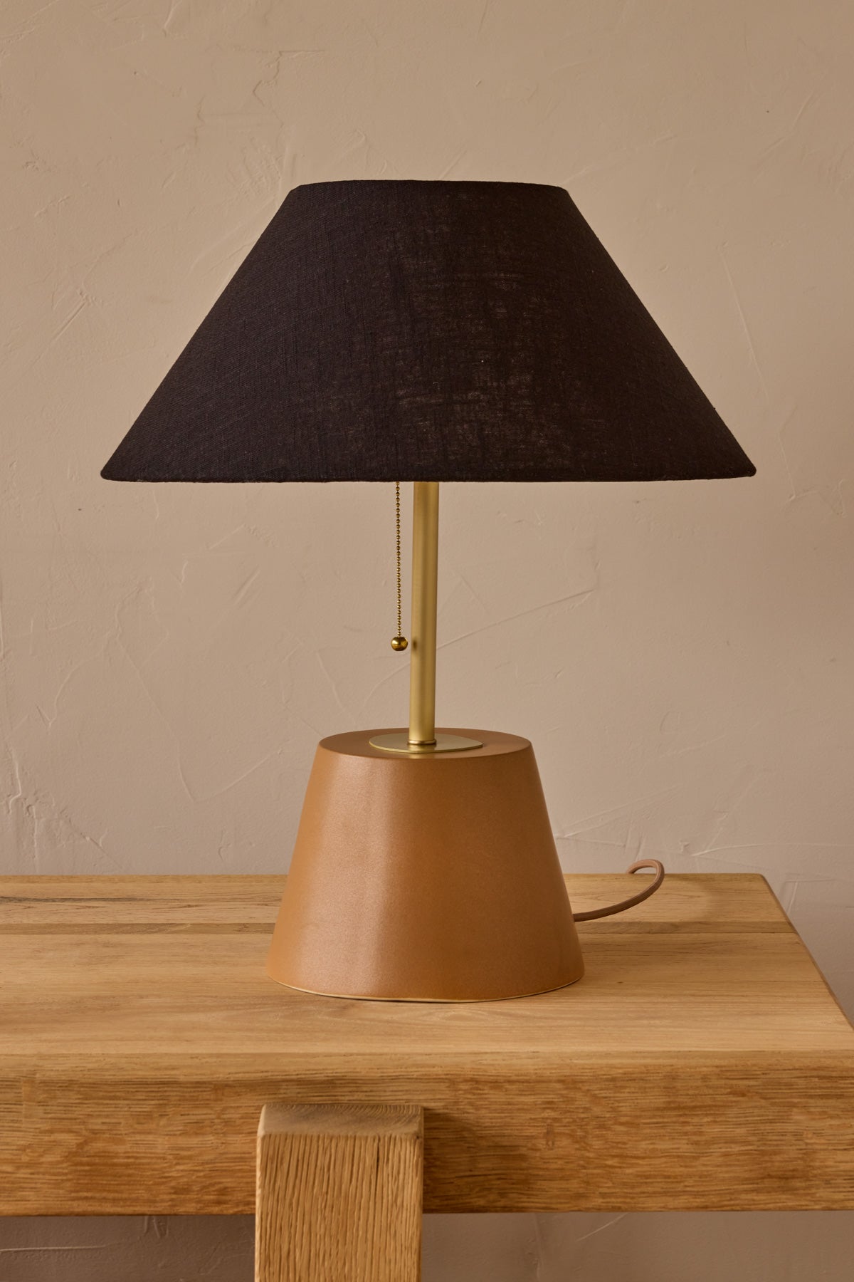 Noa Table Lamp - Chestnut