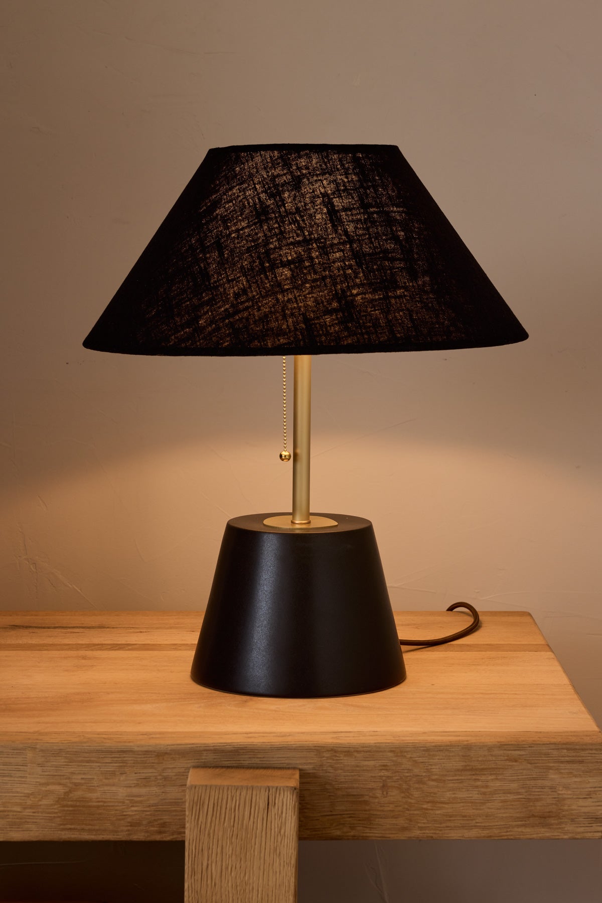 Noa Table Lamp - Ebony