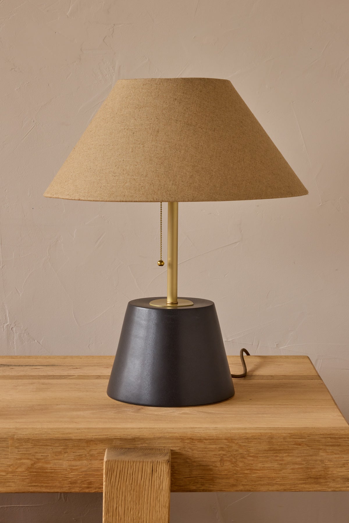 Noa Table Lamp - Ebony