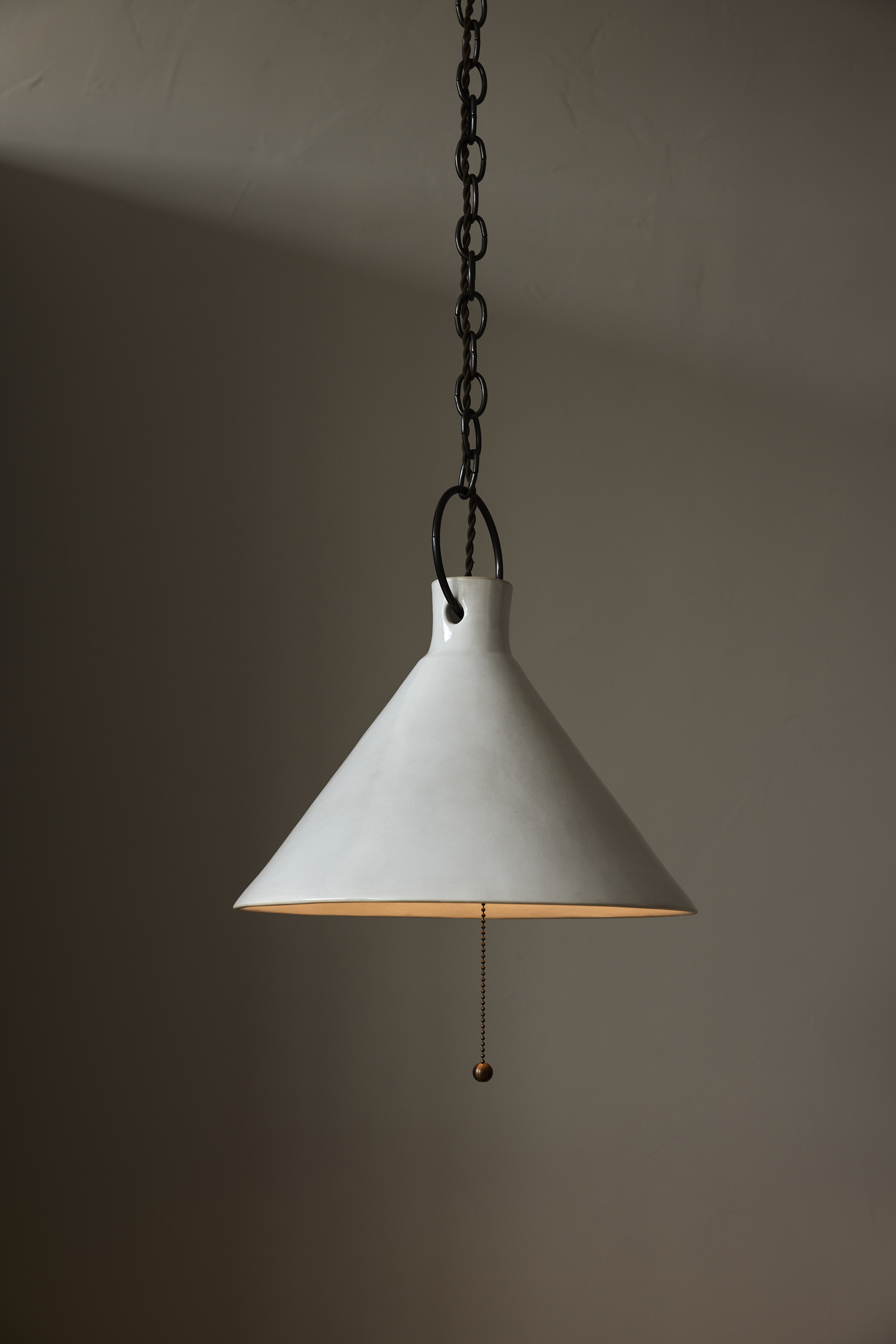 2XL Ceramic Funnel Pendant in Salt