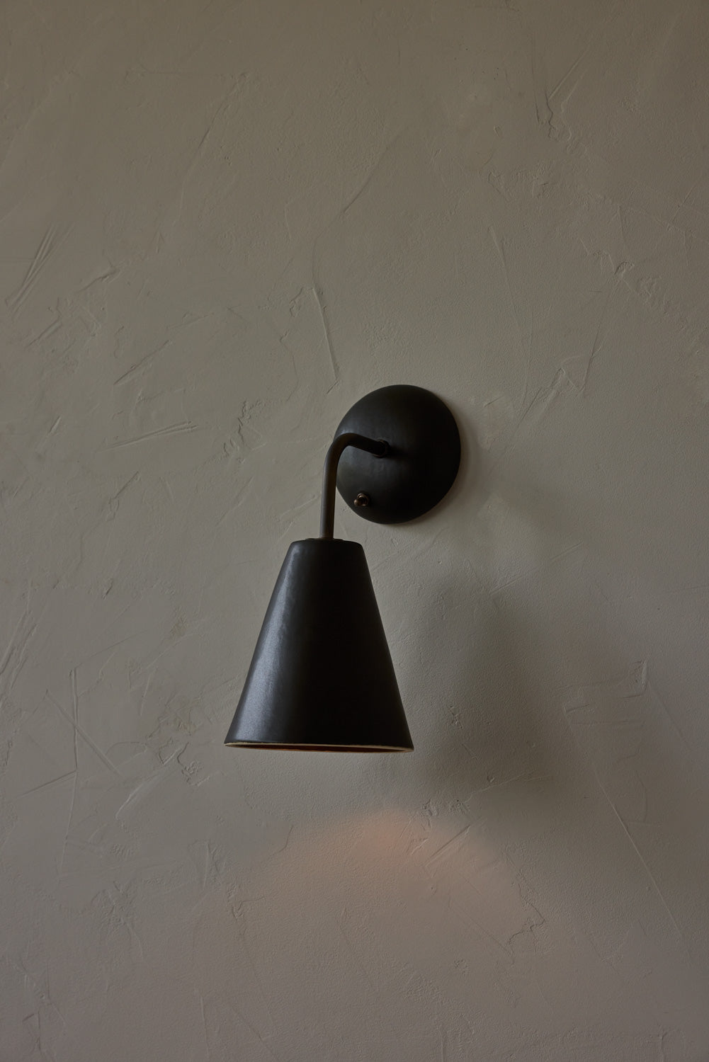 Simple Sconce in Pepper