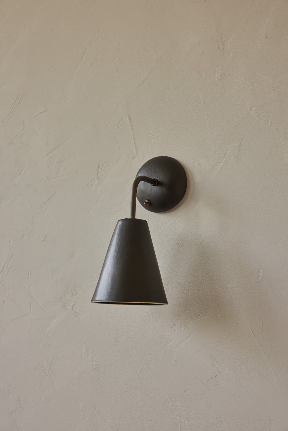 Simple Sconce in Pepper