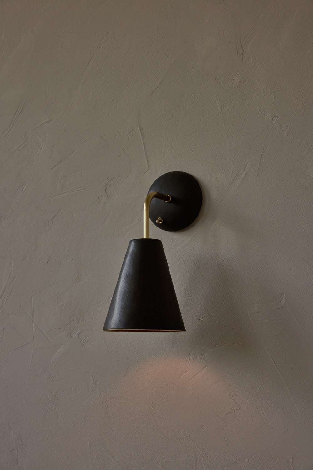 Simple Sconce in Pepper