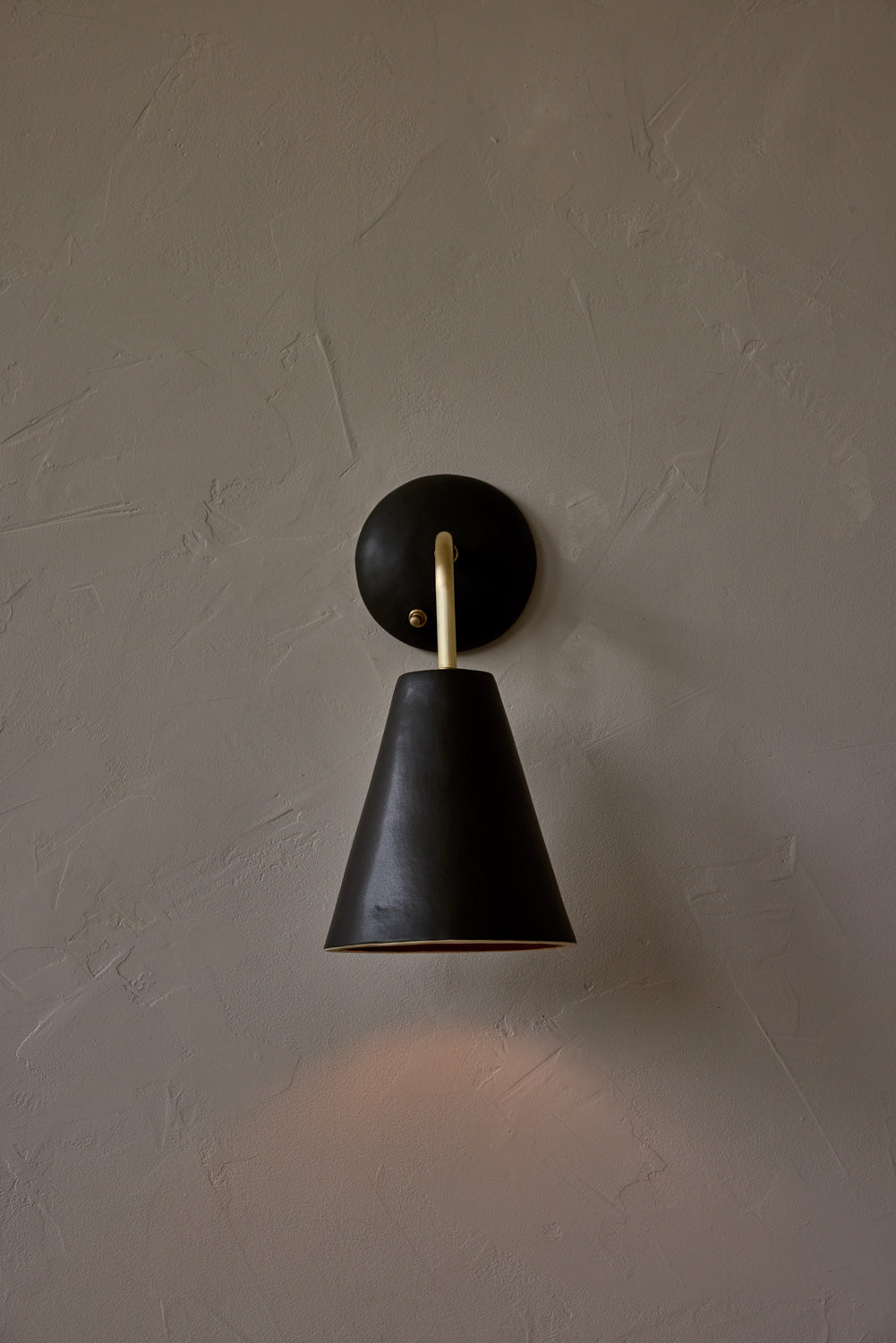 Simple Sconce in Pepper