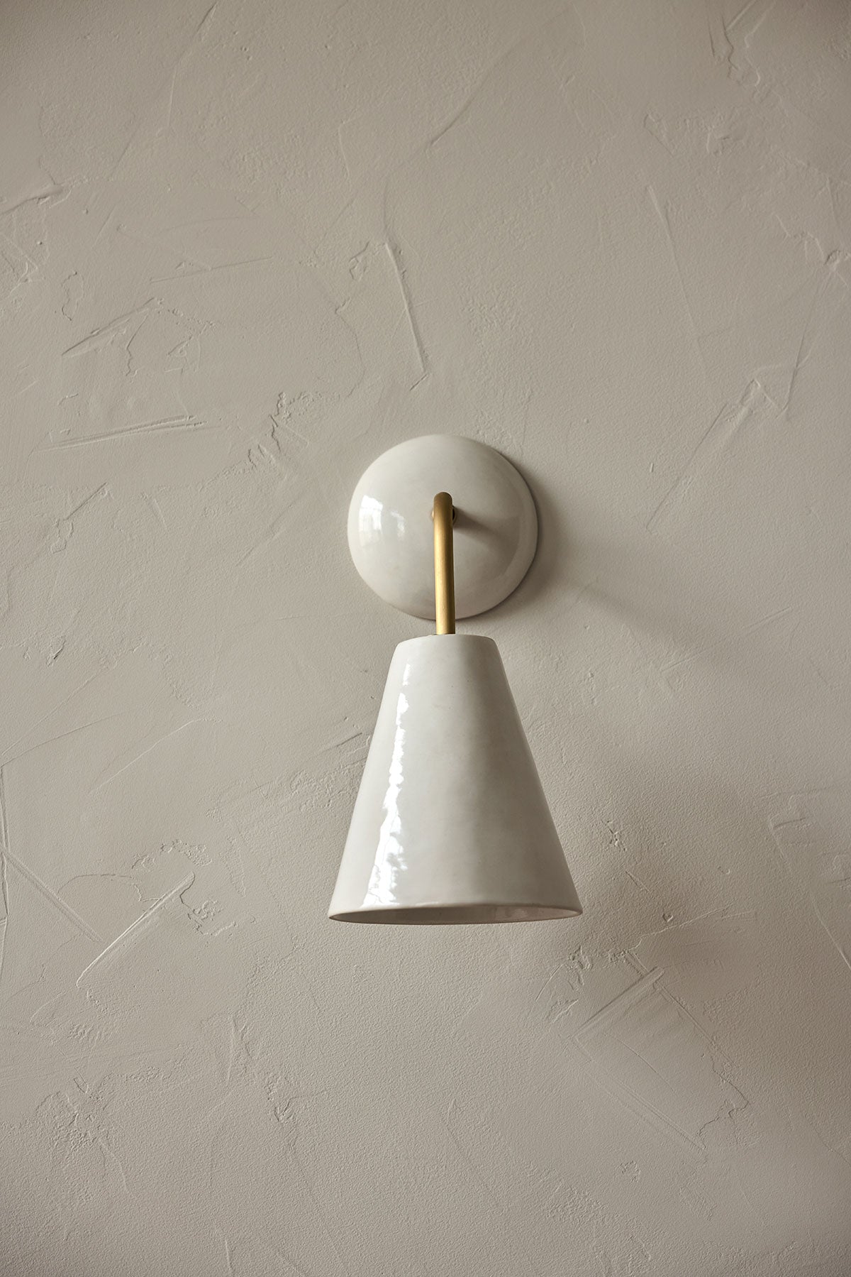 Simple Sconce in Salt