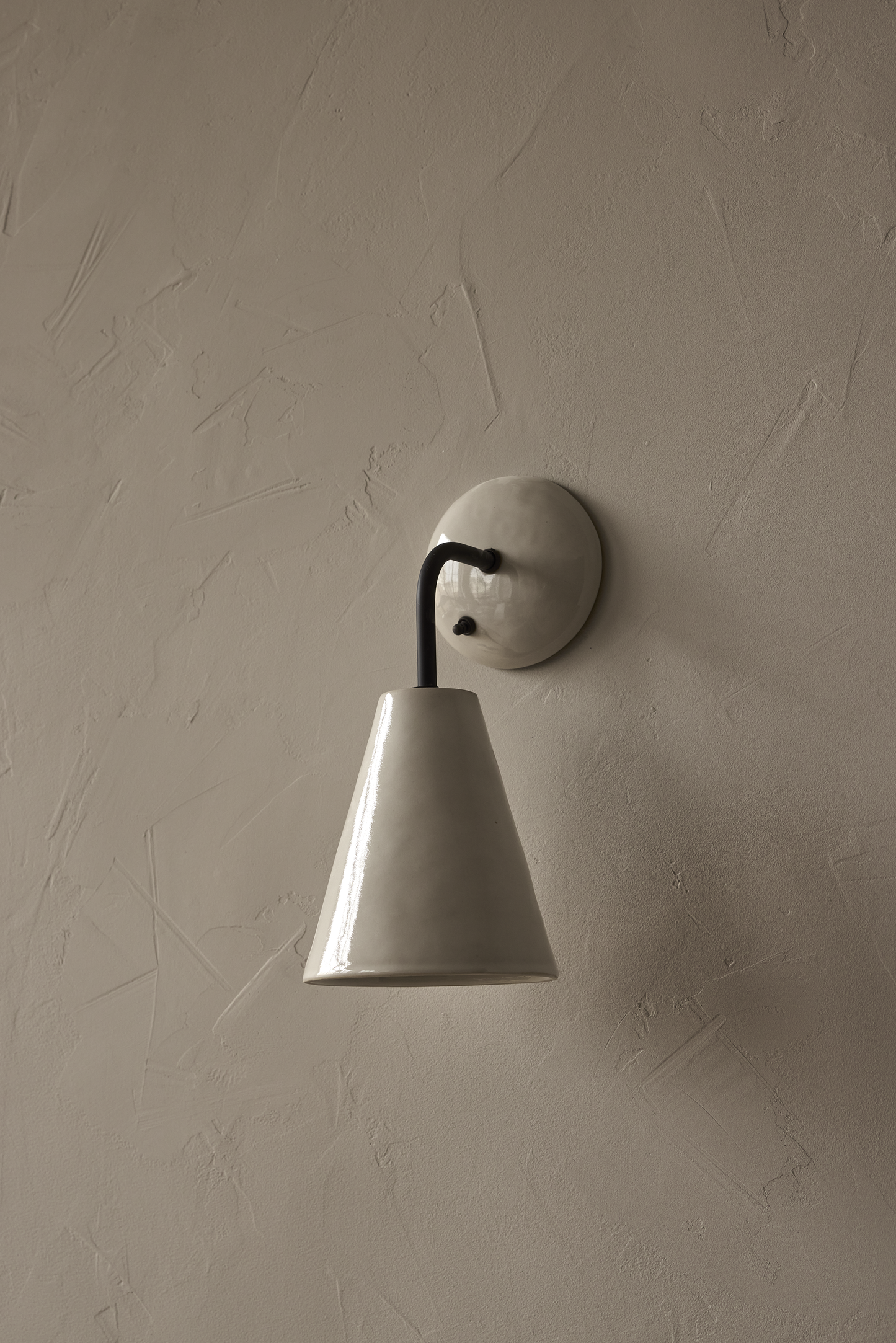 Simple Sconce in Salt