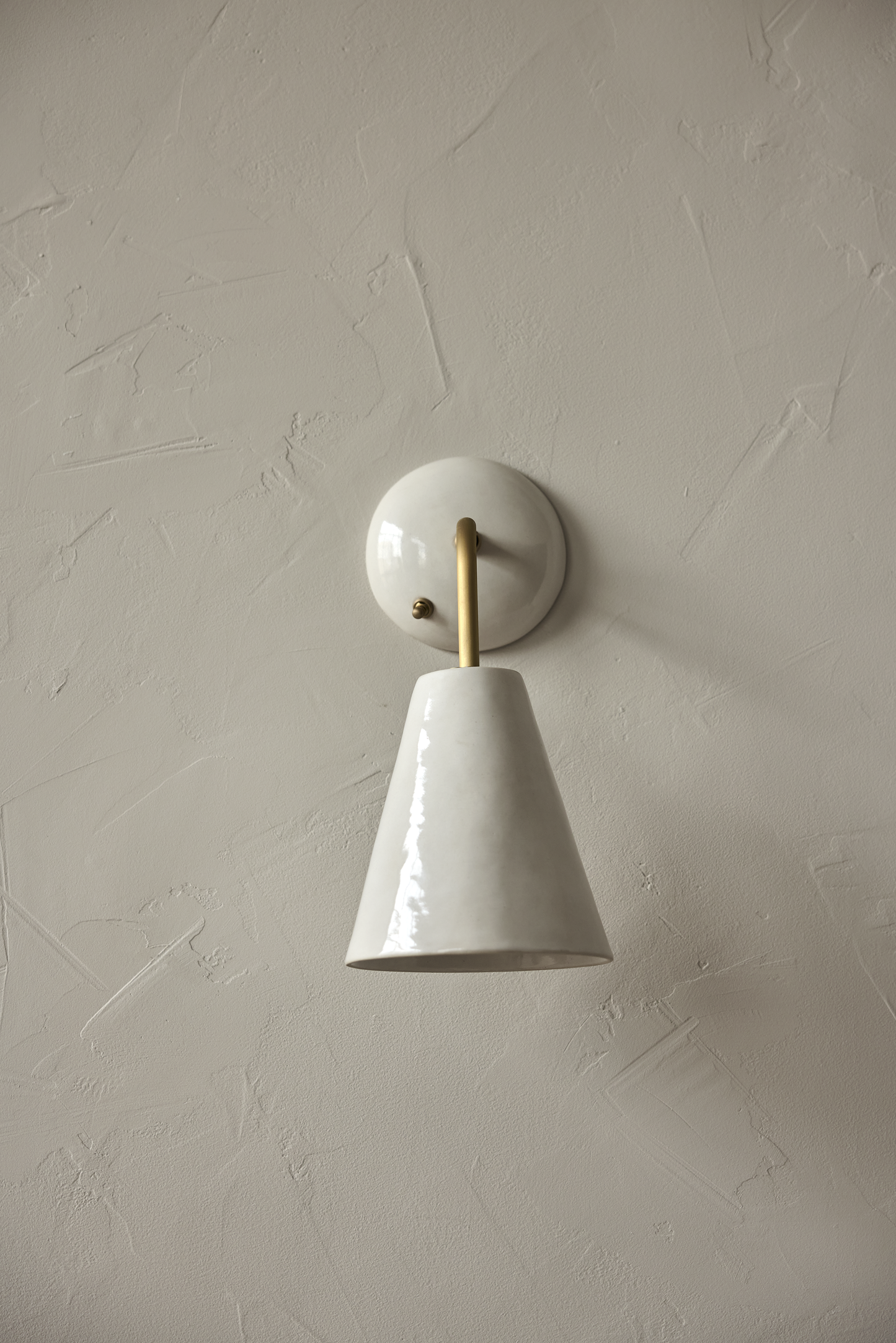 Simple Sconce in Salt