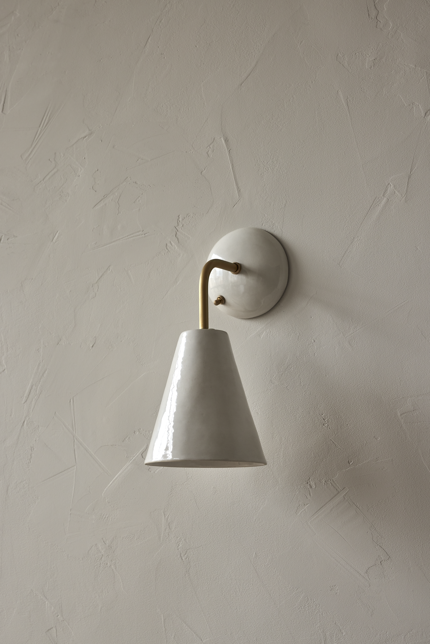 Simple Sconce in Salt