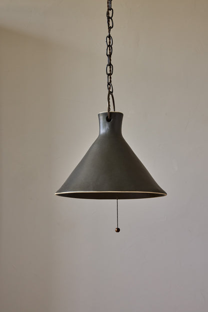 2XL Ceramic Funnel Pendant in Pepper