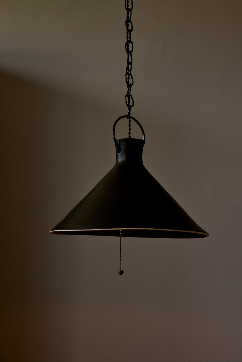 3XL Ceramic Funnel Pendant in Pepper